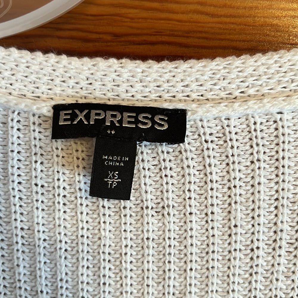 Express sweater - Picture 2 of 3